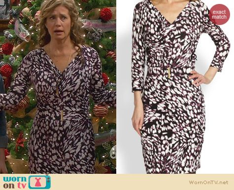 Last Man Standing Fashion: Hugo Boss Printed Jersey Dress worn by Nancy Travis