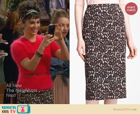 Last Man Standing Fashion: Michael Kors Cady Lace Pencil Skirt worn by Molly Ephraim