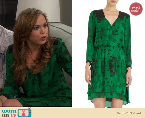 Last Man Standing Fashion: Parker Green printed wrap dress worn by Amanda Fuller