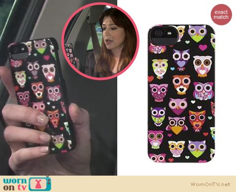 Lily's black Owl iPhone cover on HIMYM