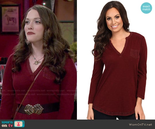 Lucky Brand Crochet Mix Top in Fall Red worn by Max Black (Kat Dennings) on 2 Broke Girls