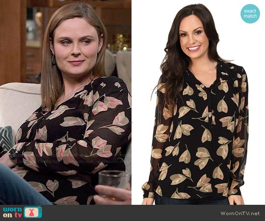 Lucky Brand Mixed Floral Top worn by Temperance 'Bones' Brennan (Emily Deschanel) on Bones