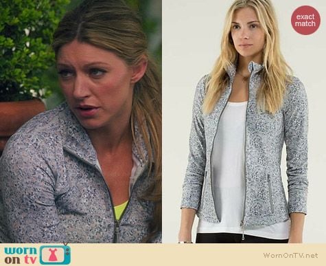 Lululemon Forme Jacket in Fleur worn by Jess Macallan on Mistresses