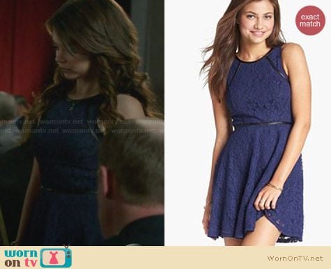 Lush Faux Leather Trim Skater Dress worn by Sarah Hyland on Modern Family