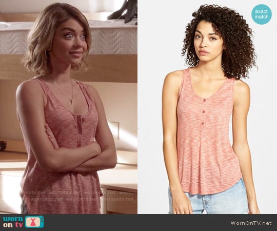 Lush Ribbed Henley Tank worn by Haley Dunphy (Sarah Hyland) on Modern Family