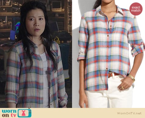 Madewell Boyshirt in Swingset Plaid worn by Jadyn Wong on Scorpion