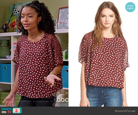 Madewell Cheetah Dots Silk Top worn by Zoey Johnson (Yara Shahidi) on Black-ish