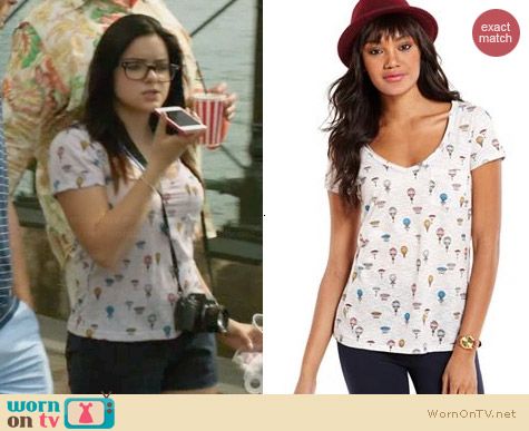 Maison Jules Balloon Print Tee worn by Ariel Winter on Modern Family