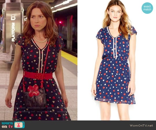 Maison Jules Flutter Sleeve Printed Dress worn by Kimmy Schmidt (Ellie Kemper) on Unbreakable Kimmy Schmidt