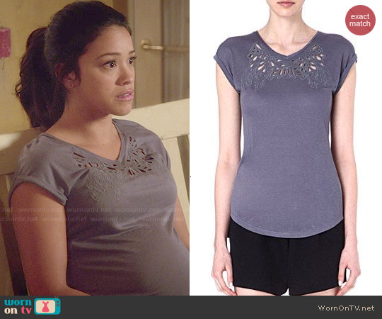 Maje Elancer Tee worn by Jane Villanueva (Gina Rodriguez) on Jane the Virgin