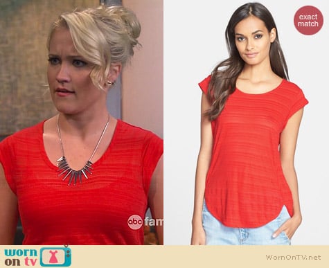 Marc by Marc Jacobs Eloise Tee worn by Emily Osment on Young & Hungry