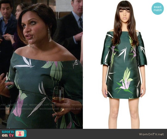 Marni Floral Off Shoulder Dress worn by Mindy Lahiri (Mindy Kaling) on The Mindy Project