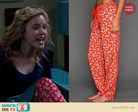 Melissa & Joey Fashion: Juicy Couture Valentine Heart Pajama Pants worn by Taylor Sprietler