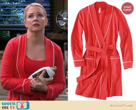 Melissa Joan Hart Fashion: Target Gilligan and O'Malley Knit robe worn on Melissa & Joey