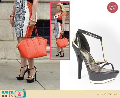 Melissa Joan Hart Shoes: Bebe Sasha Metal Plaque Sandals worn on Melissa & Joey