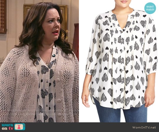 Melissa McCarthy Seven7 Belted Heart Print Pintuck Blouse worn by Molly Flynn (Melissa McCarthy) on Mike & Molly