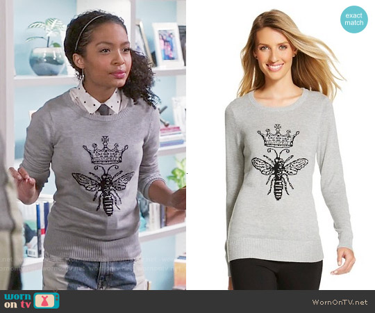 Merona Queen Bee Pullover worn by Zoey Johnson (Yara Shahidi) on Black-ish