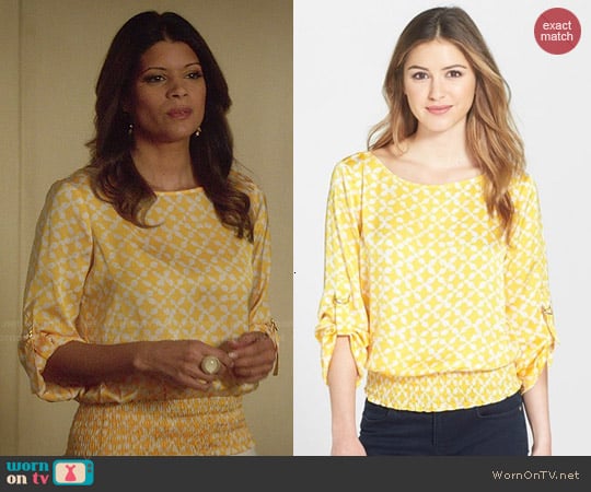 MICHAEL Michael Kors 'Musenyi' D-Ring Kimono Sleeve Top worn by Xiomara Villanueva (Andrea Navedo) on Jane the Virgin