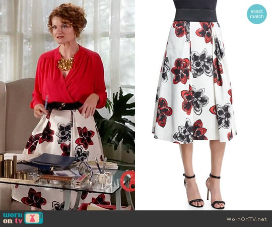 Milly Katie Magnolia Print Skirt worn by Evelyn Powell (Rebecca Wisocky) on Devious Maids