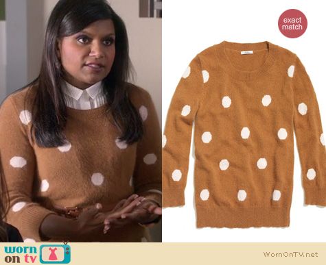 The Mindy Project Fashion: Madewell Spotted Snowfall Sweater worn by Mindy Kaling