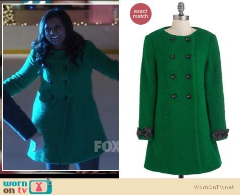 Mindy Project Fashion: ModCloth The Kids are All Bright coat worn by Mindy Kaling