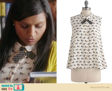 Mindy Project Fashion: ModCloth horse top worn by Mindy Kaling