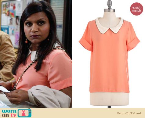 The Mindy Project Fashion: ModCloths Peachtree City top worn by Mindy Kaling