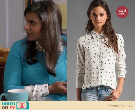 Mindy Project Fashion: Theory Cully bird print blouse worn by Mindy Kaling