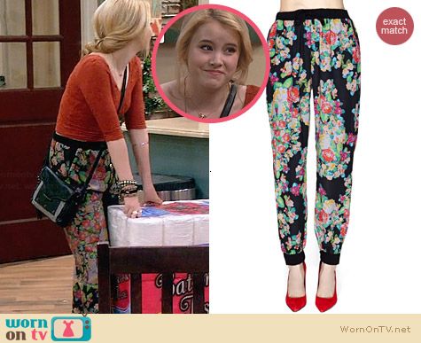 Mink Pink Poison Lover Pants worn by Taylor Sprietler on Melissa & Joey