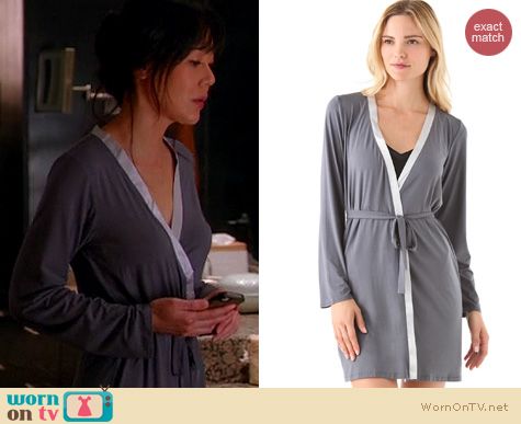 Mistresses Fashion: Calvin Klein Satin-trim robe worn by Yunjin Kim