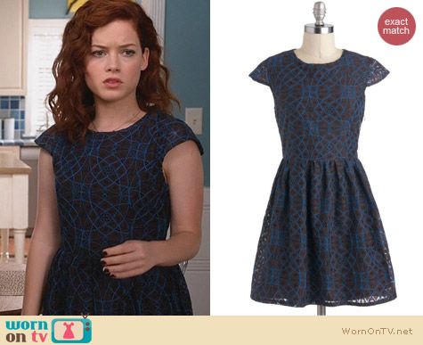 ModCloth A Pebble's Throw Dress worn by Tessa Altman on Suburgatory