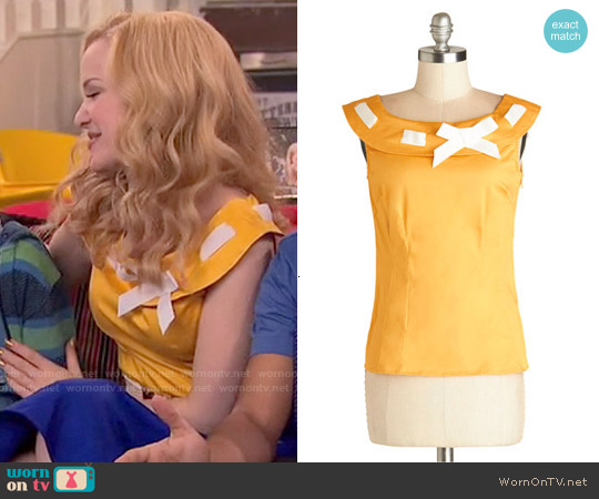 ModCloth Miss Fetching Top worn by Liv Rooney (Dove Cameron) on Liv and Maddie