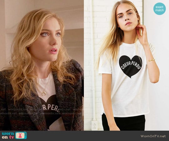 Mouchette Lost Heart Tee worn by Grace Gardner (Skyler Samuels) on Scream Queens