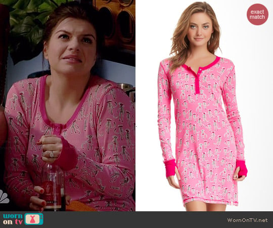 Munki Munki Henley Night Shirt in Sock Monkey Pink worn by Casey Wilson on Marry Me