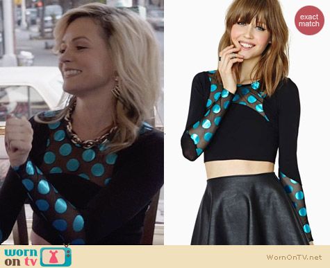 Nasty Gal Bright Spot Crop Top worn by Samantha Jones on The Carrie Diaries