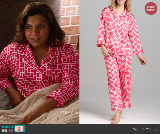 Natori Ming Notch Collar Pajamas worn by Mindy Lahiri (Mindy Kaling) on The Mindy Project