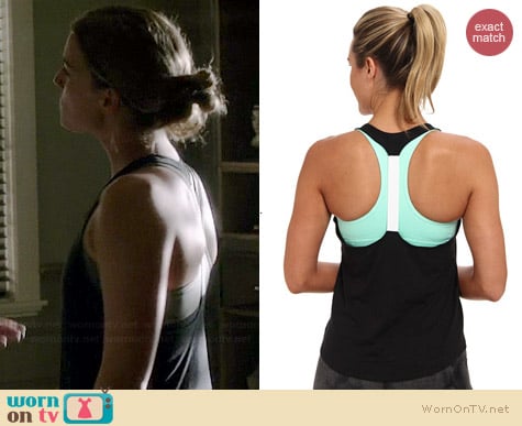 Nike Elastika Tank worn by Emily VanCamp on Revenge