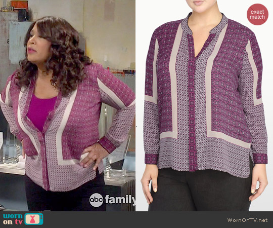 NYDJ Scarf Print Button Front Blouse worn by Yolanda (Kym Whitley) on Young and Hungry