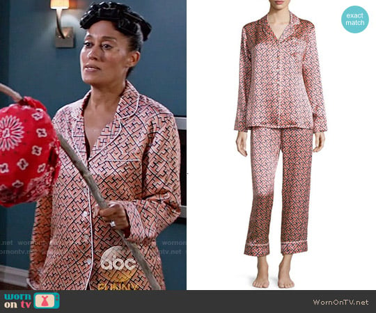 Olivia von Halle Lila Mizuki Printed Long-Sleeve Pajama Set worn by Rainbow Johnson (Tracee Ellis Ross) on Black-ish