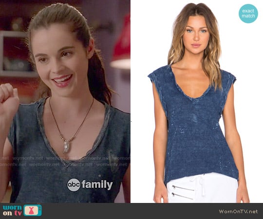 Pam & Gela V-neck Muscle Tee in Splatter worn by Bay Kennish (Vanessa Marano) on Switched at Birth