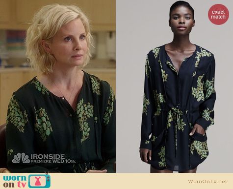 Parenthood Fashion: ALC Simona dress worn by Monica Potter