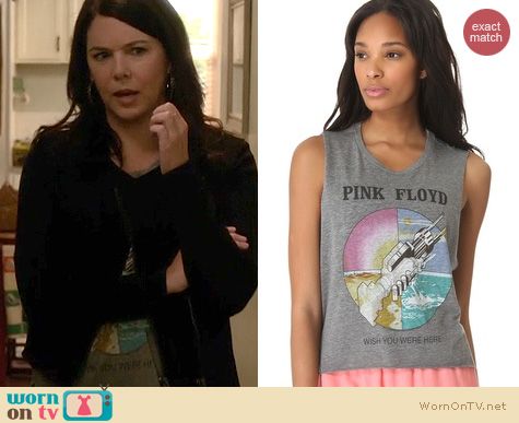 Parenthood Fashion: Chaser Pink Floyd Tank worn by Lauren Graham