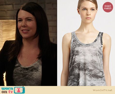 Parenthood Fashion: Helmut Lang Smudge Print Tank worn by Lauren Graham