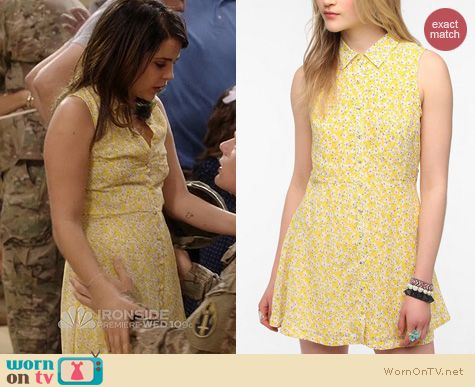 Parenthood Fashion: Urban Outfitters Lucca Couture Printed Sleeveless Chiffon dress worn by Mae Whitman