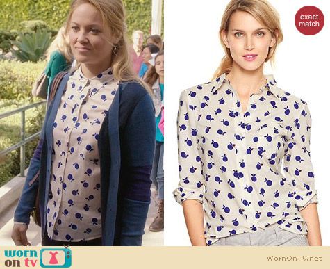 Parenthood Fashion: Gap apple printed fitted boyfriend shirt worn by Erika Christensen