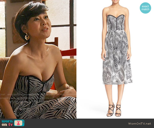 Parker 'Azalea' Palm Lace Midi Length Dress worn by Karen Rhodes (Yunjin Kim) on Mistresses