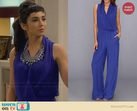 Parker Chase Jumpsuit in Calypso worn by Molly Ephraim on Last Man Standing