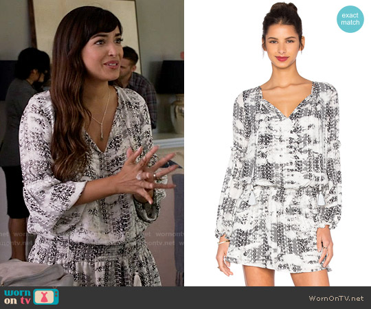 Parker Maeve Dress in Black Graphic worn by Cece Parekh (Hannah Simone) on New Girl