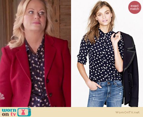 Parks and Rec Fashion: J. Crew French Hen printed boy shirt worn by Amy Poehler