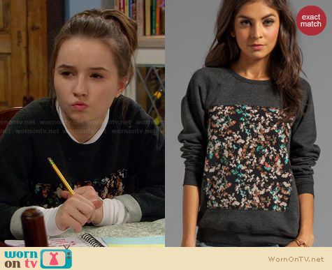 Patterson J Kincaid Piscies Pullover worn by Kaitlyn Dever on Last Man Standing